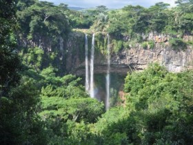 cascade_chamarel