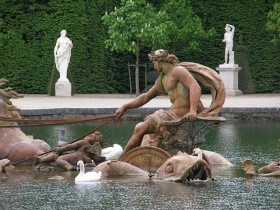 apollon_cygnes_figures_versailles_nruaux