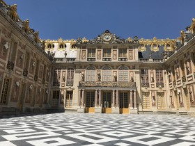 cour_marbre_versailles_nruaux