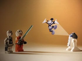 starwars_feat_mickey_lego