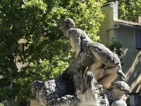 fontaine_vaucluse_sculpture_nruaux