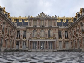 cour_marbre_noir_blanc_versailles_nruaux