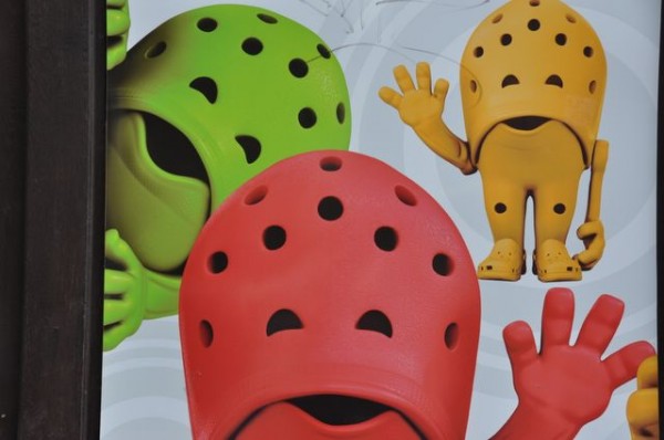 crocs